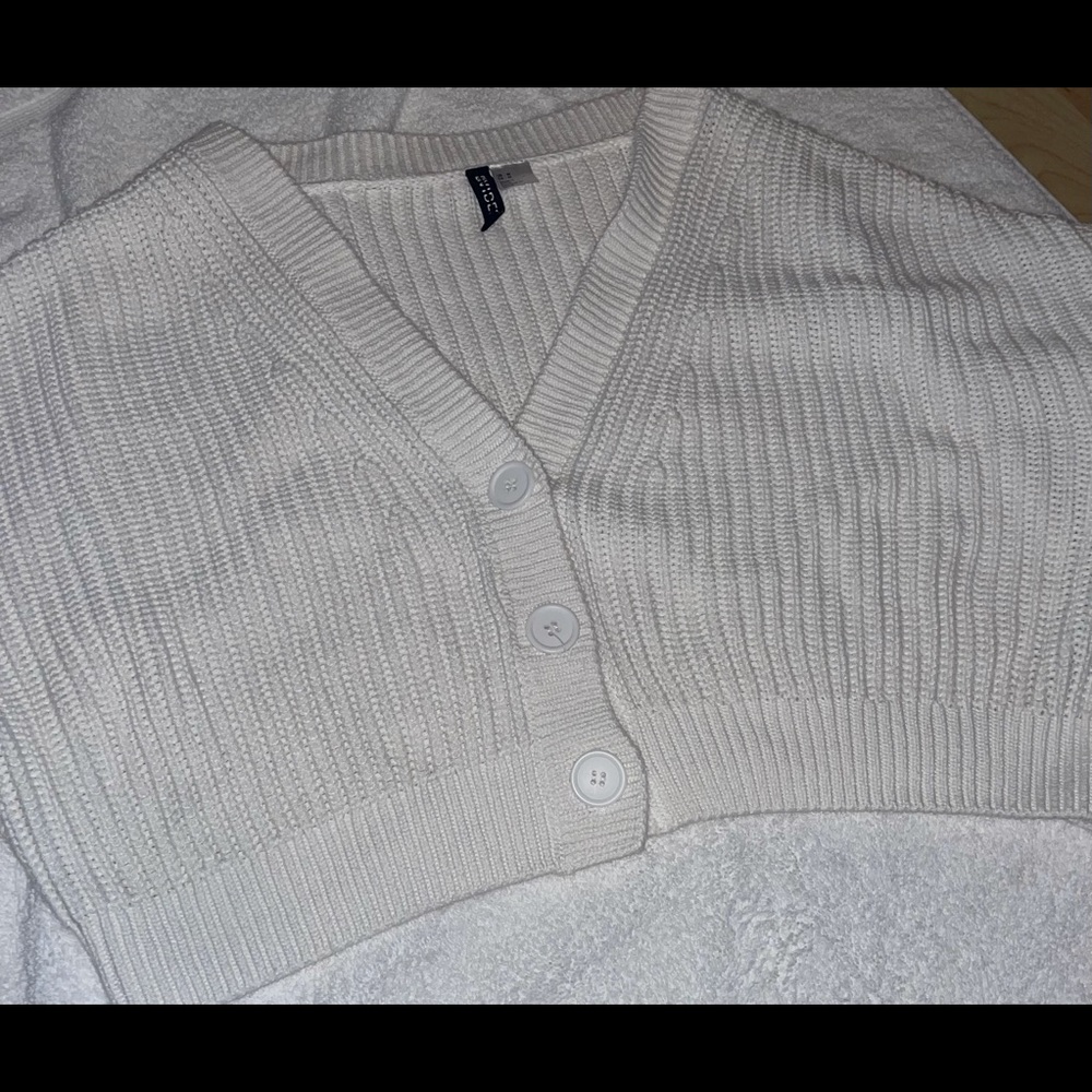 Cropped White Cardigan-NWOT